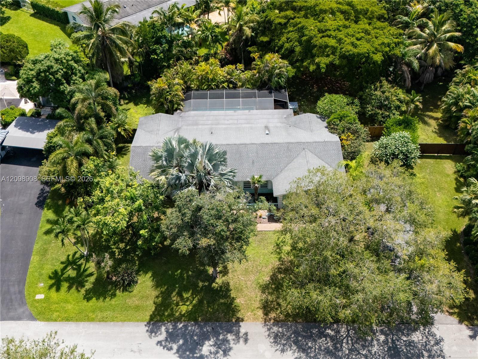 10100 SW 133rd St, Miami FL 33176 photo 3