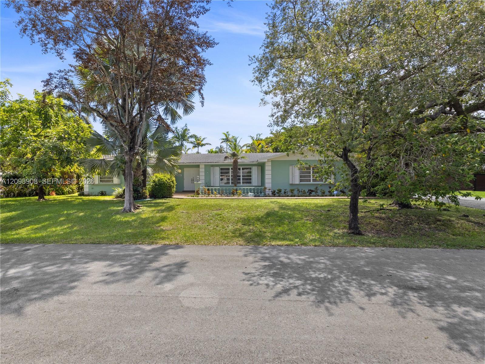 10100 SW 133rd St, Miami FL 33176 photo 4