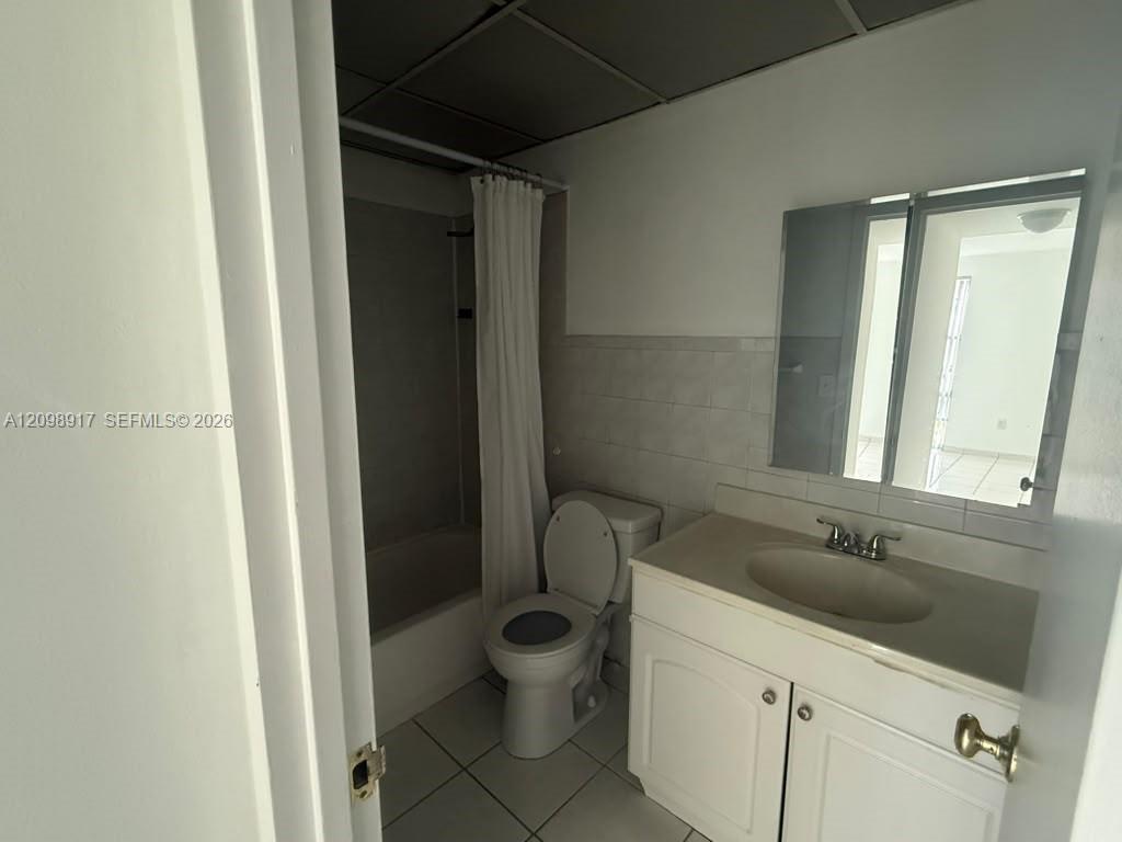 17560 Atlantic Blvd # 405, Sunny Isles Beach FL 33160 photo 5