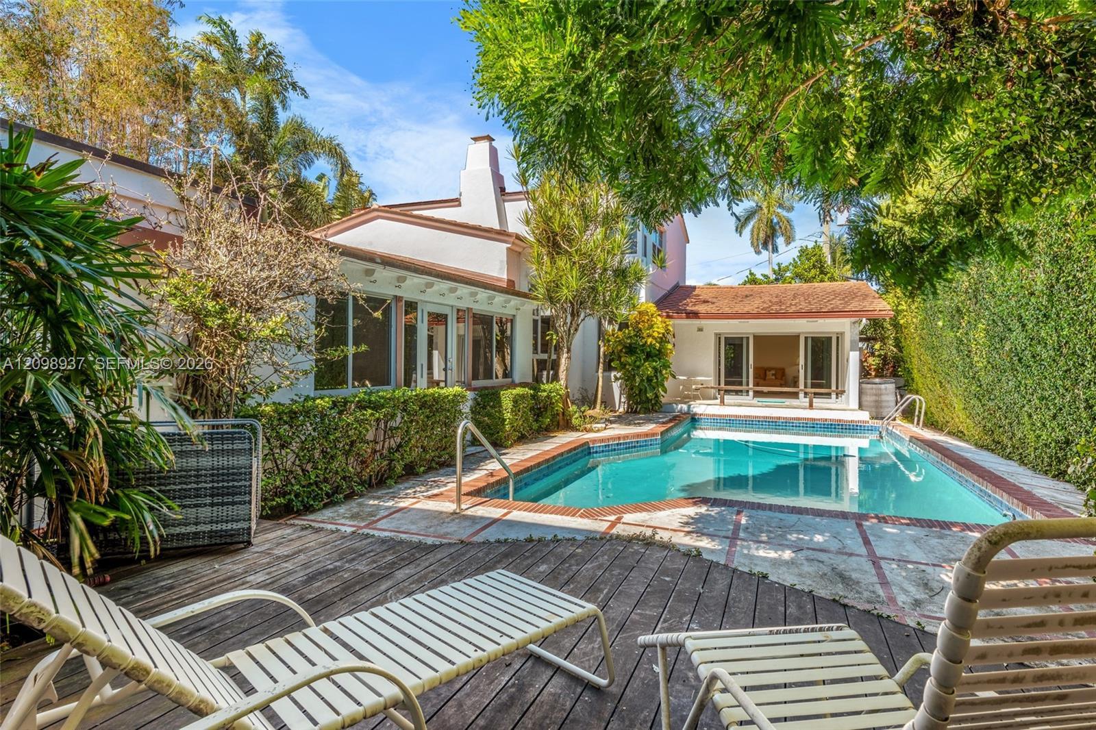 6415 Pine Tree Drive Cir, Miami Beach FL 33141 photo 4