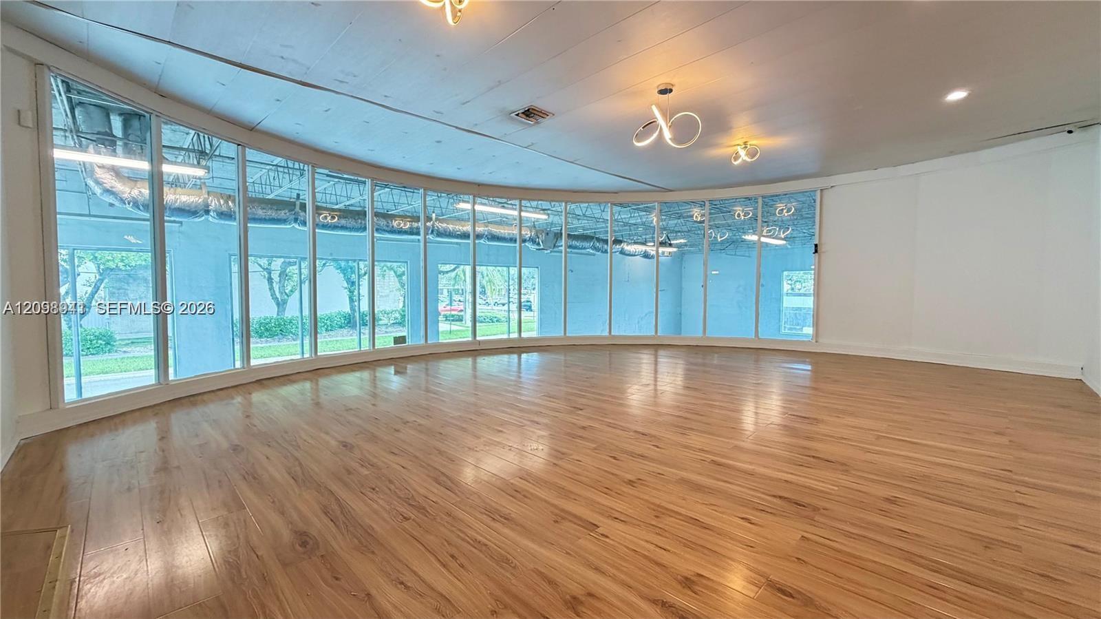 1036 NW 1st Ct, Hallandale Beach FL 33009 photo 3