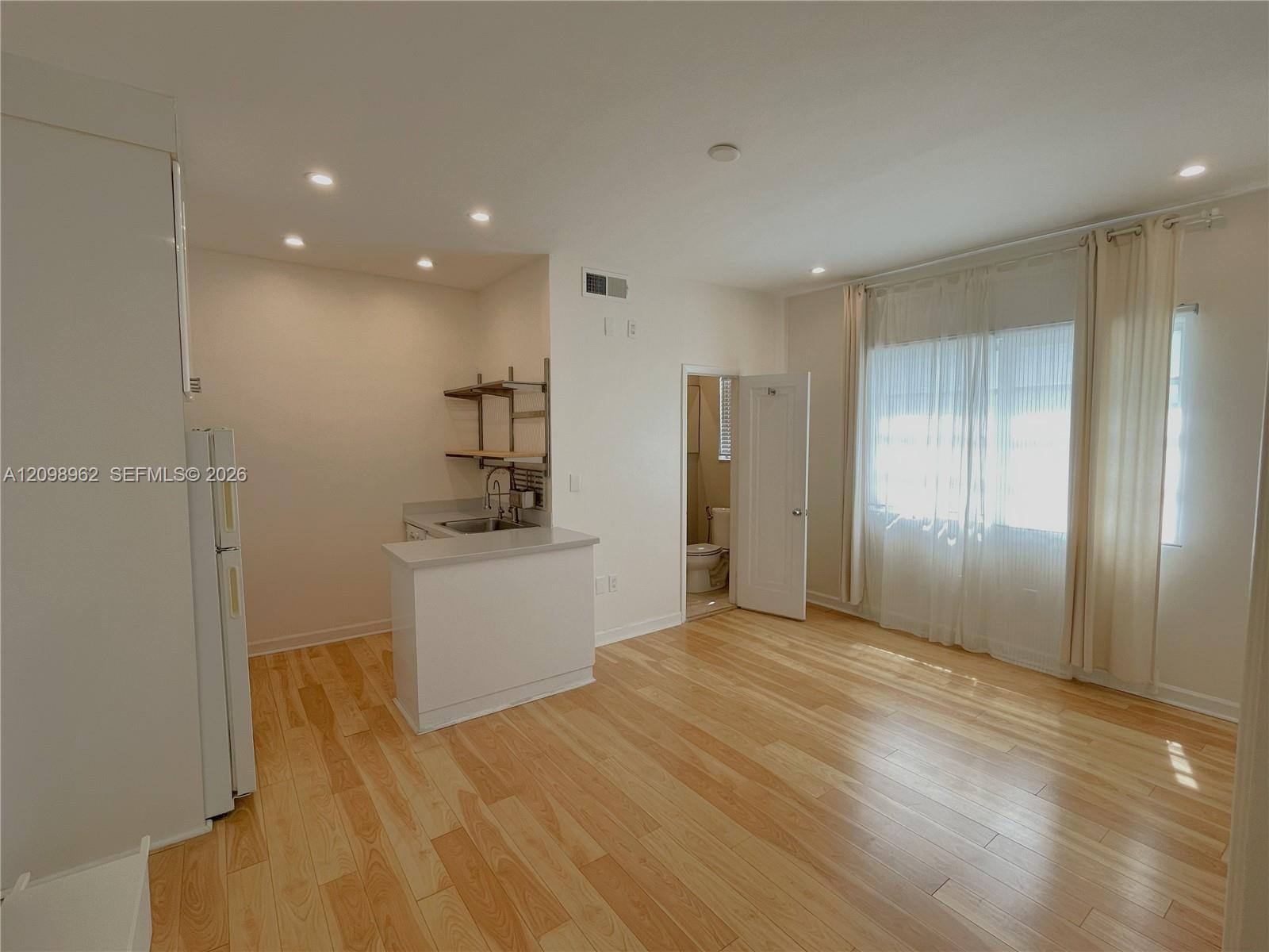 1211 Pennsylvania Ave # E1, Miami Beach FL 33139