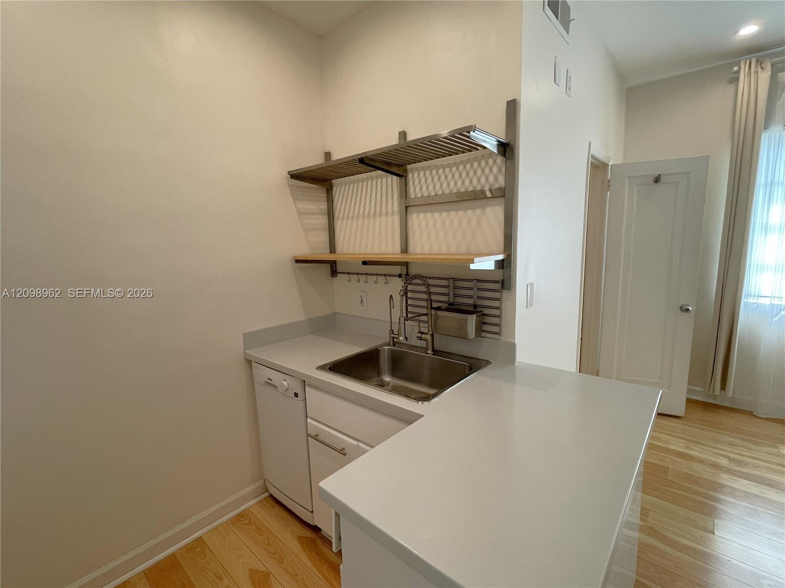 1211 Pennsylvania Ave # E1, Miami Beach FL 33139 photo 4