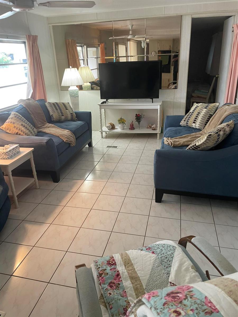 452 NW 51ST Street, Deerfield Beach FL 33064 photo 2