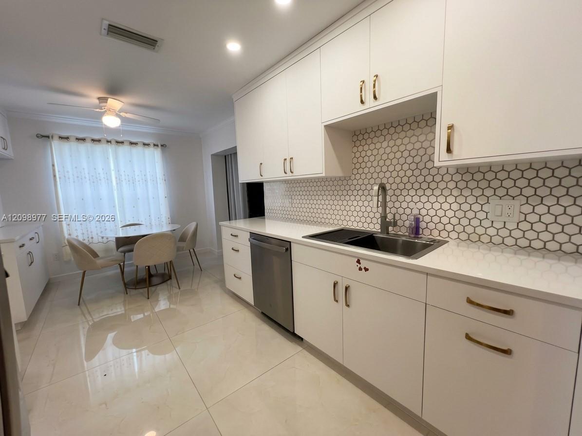 9067 SW 1st Rd # 9067, Boca Raton FL 33428 photo 4