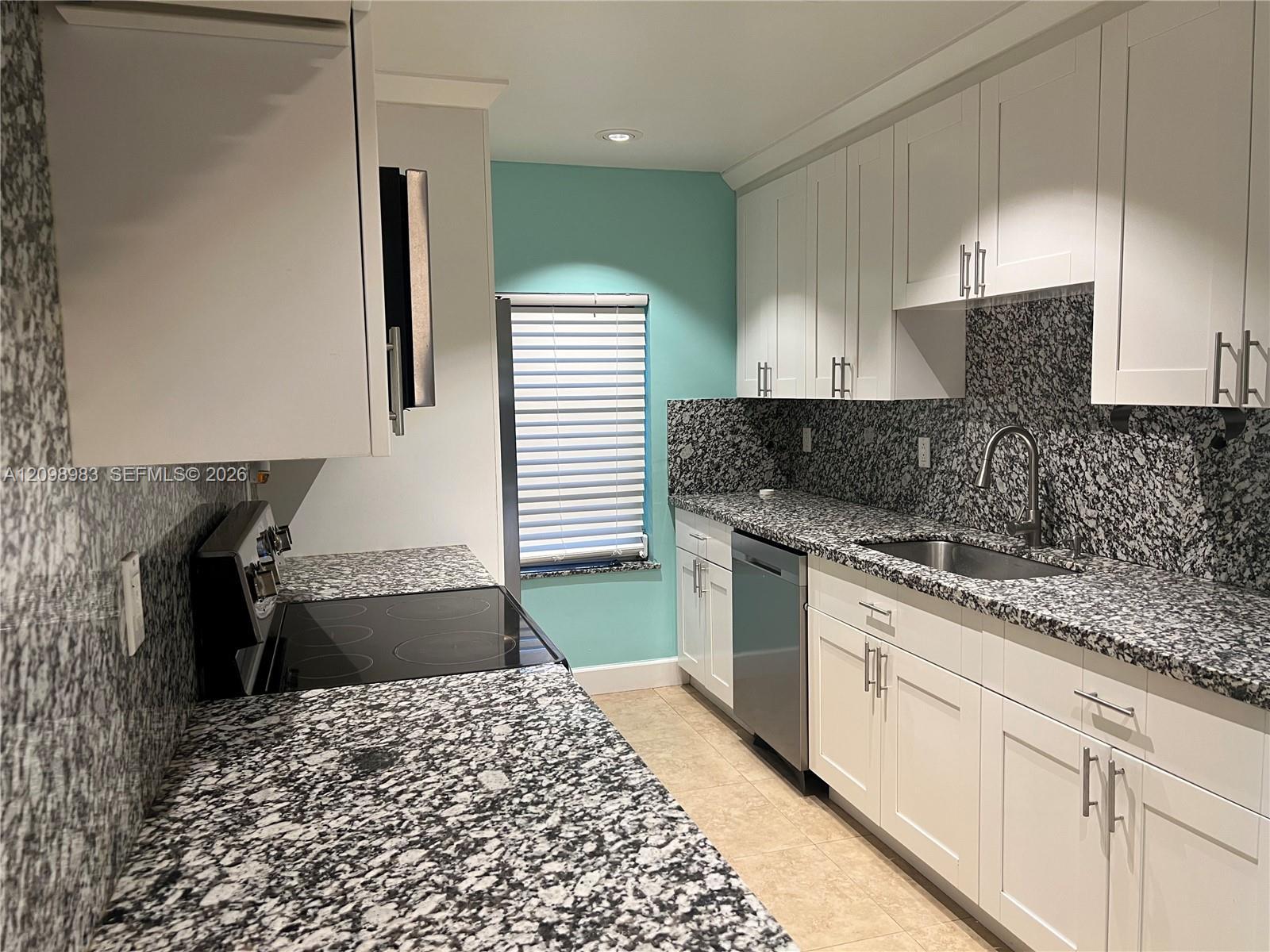 14113 SW 55th St, Miami FL 33175 photo 5