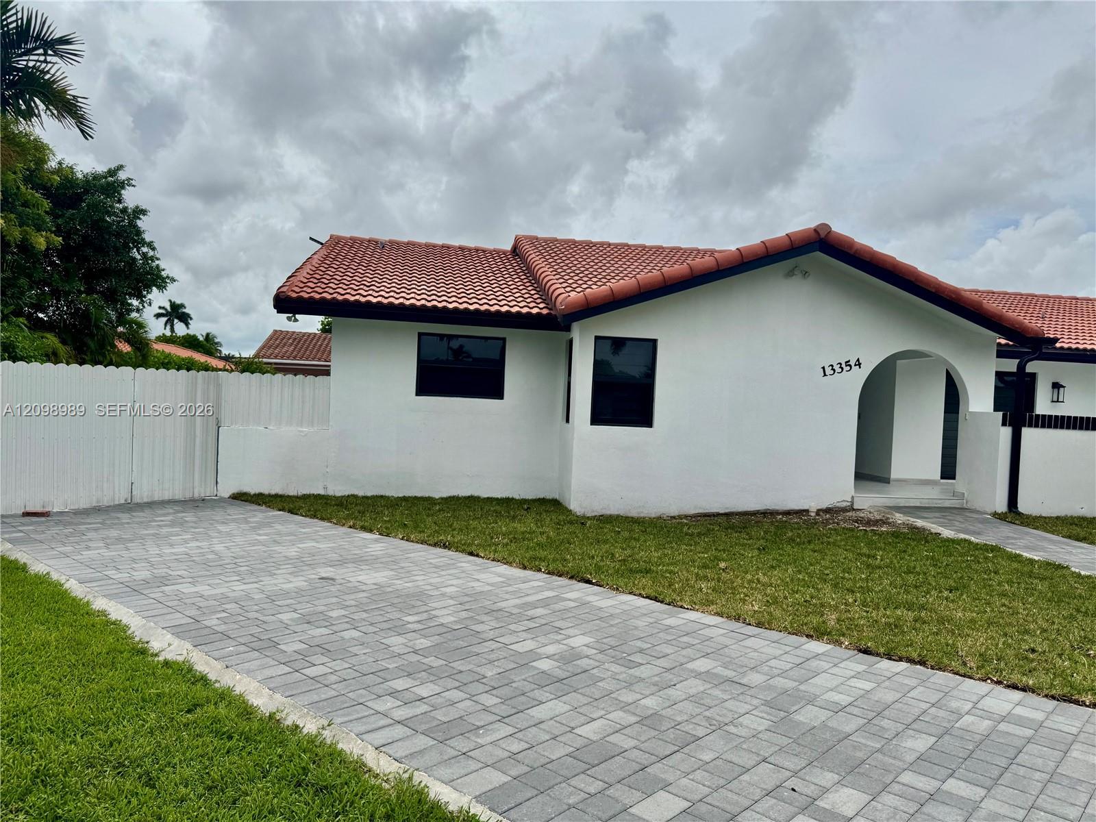13354 SW 1st Ter, Miami FL 33184 photo 2