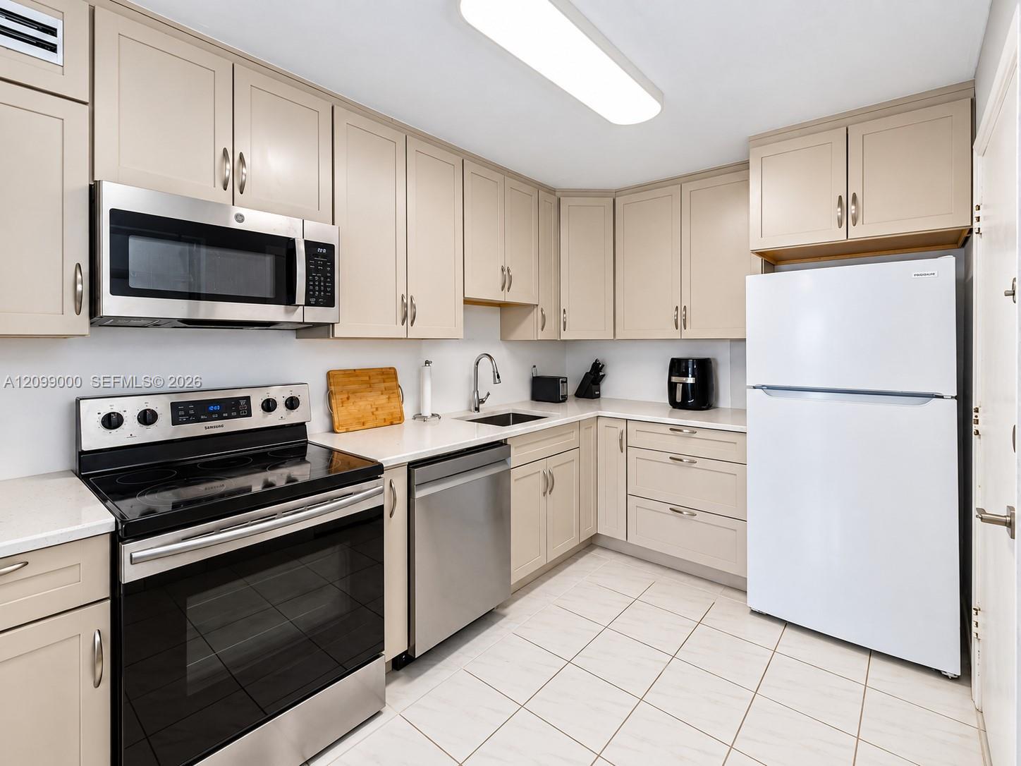 1750 James Ave # 7L, Miami Beach FL 33139 photo 5