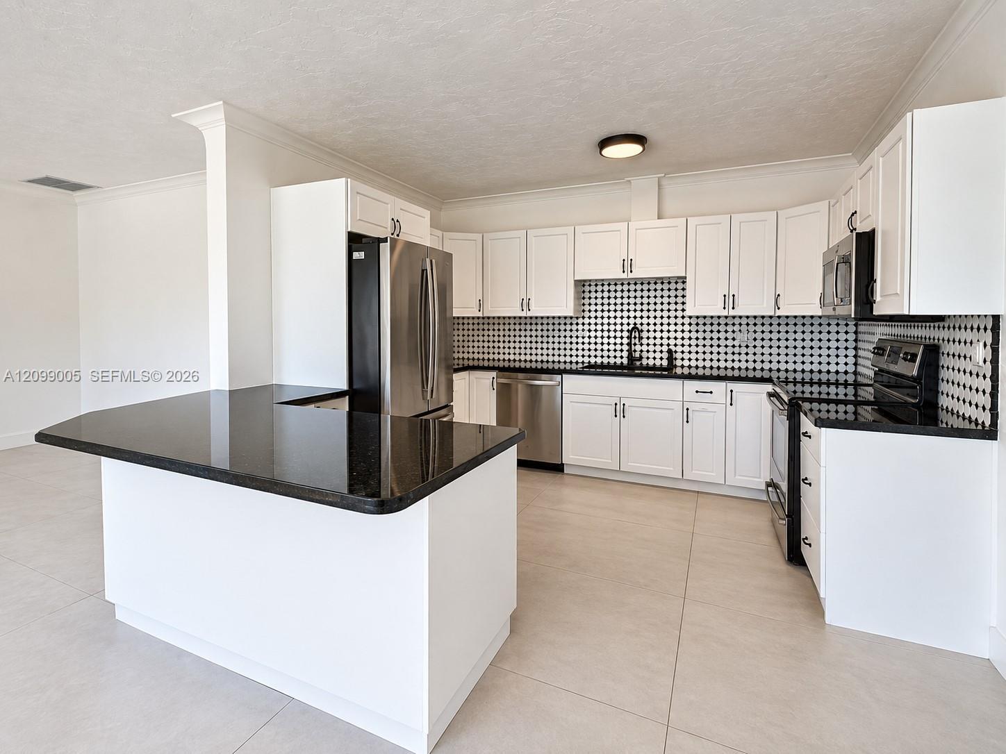1046 SE 22nd Ave, Pompano Beach FL 33062 photo 5