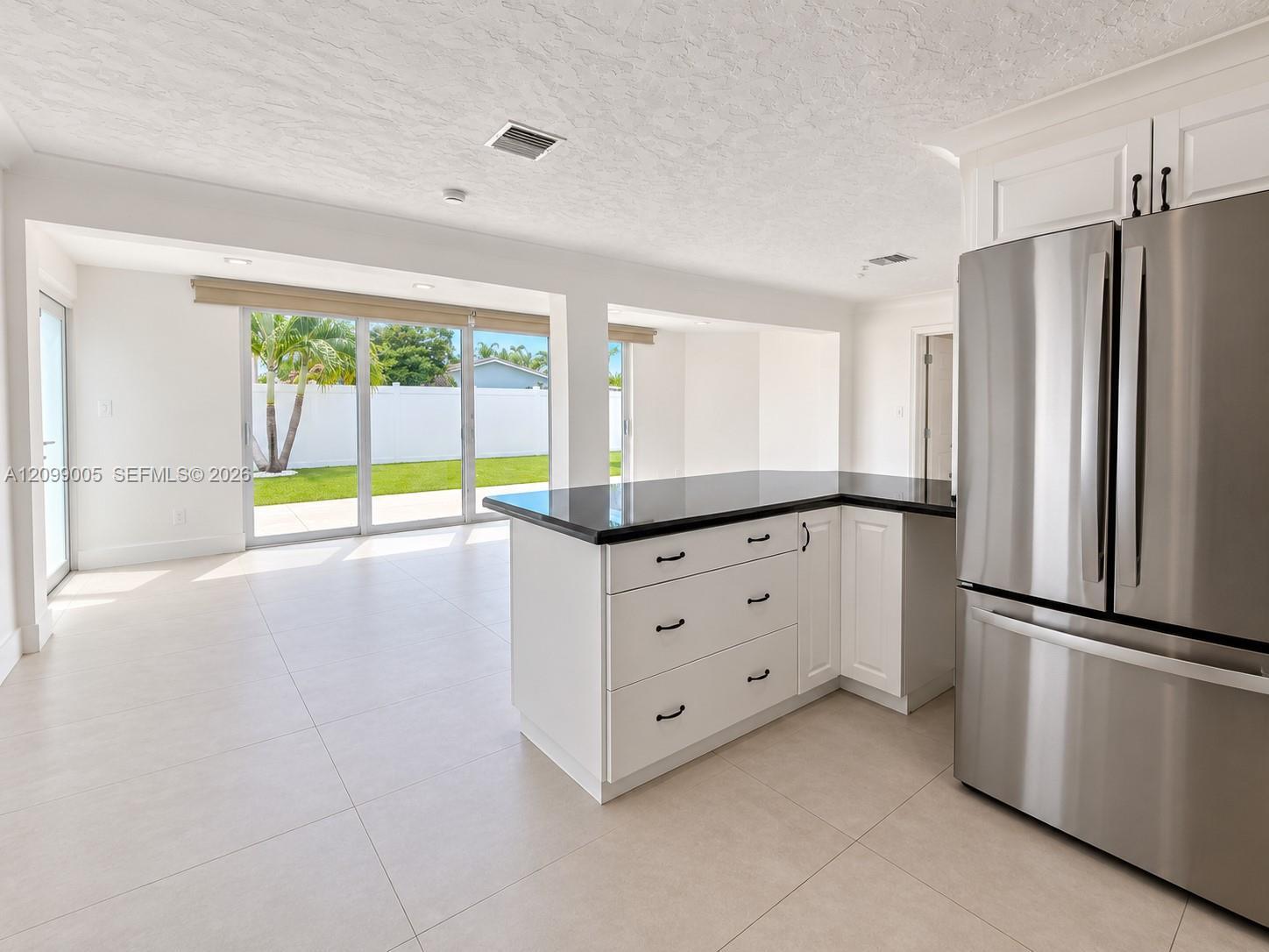 1046 SE 22nd Ave, Pompano Beach FL 33062 photo 4