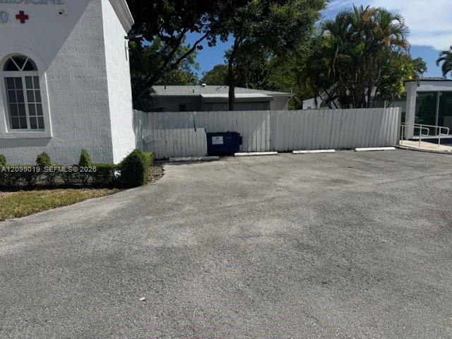 2520 S Dixie Hwy, Miami FL 33133 photo 3