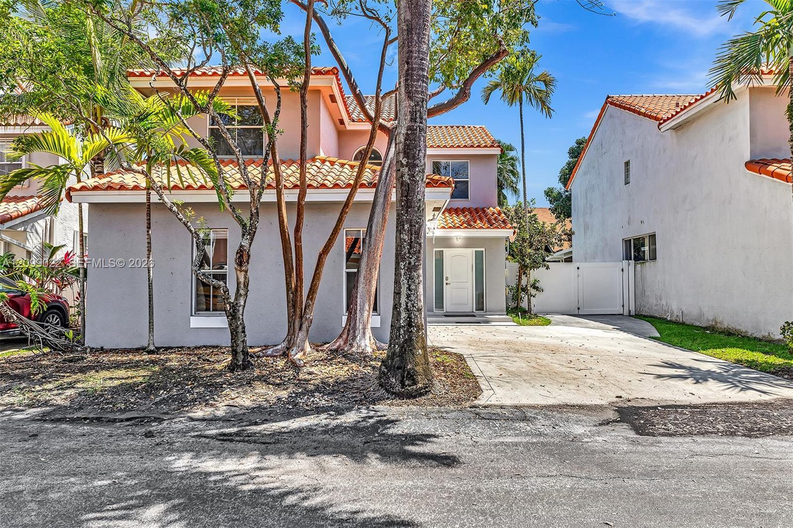 3085 N 36th Ave, Hollywood FL 33021 photo 3