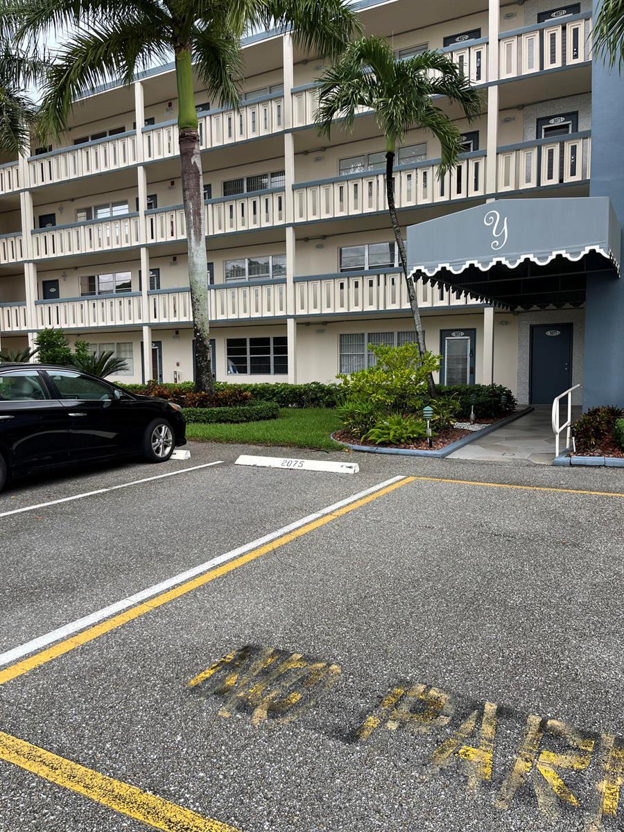 2035 YARMOUTH B # 2035, Boca Raton FL 33434