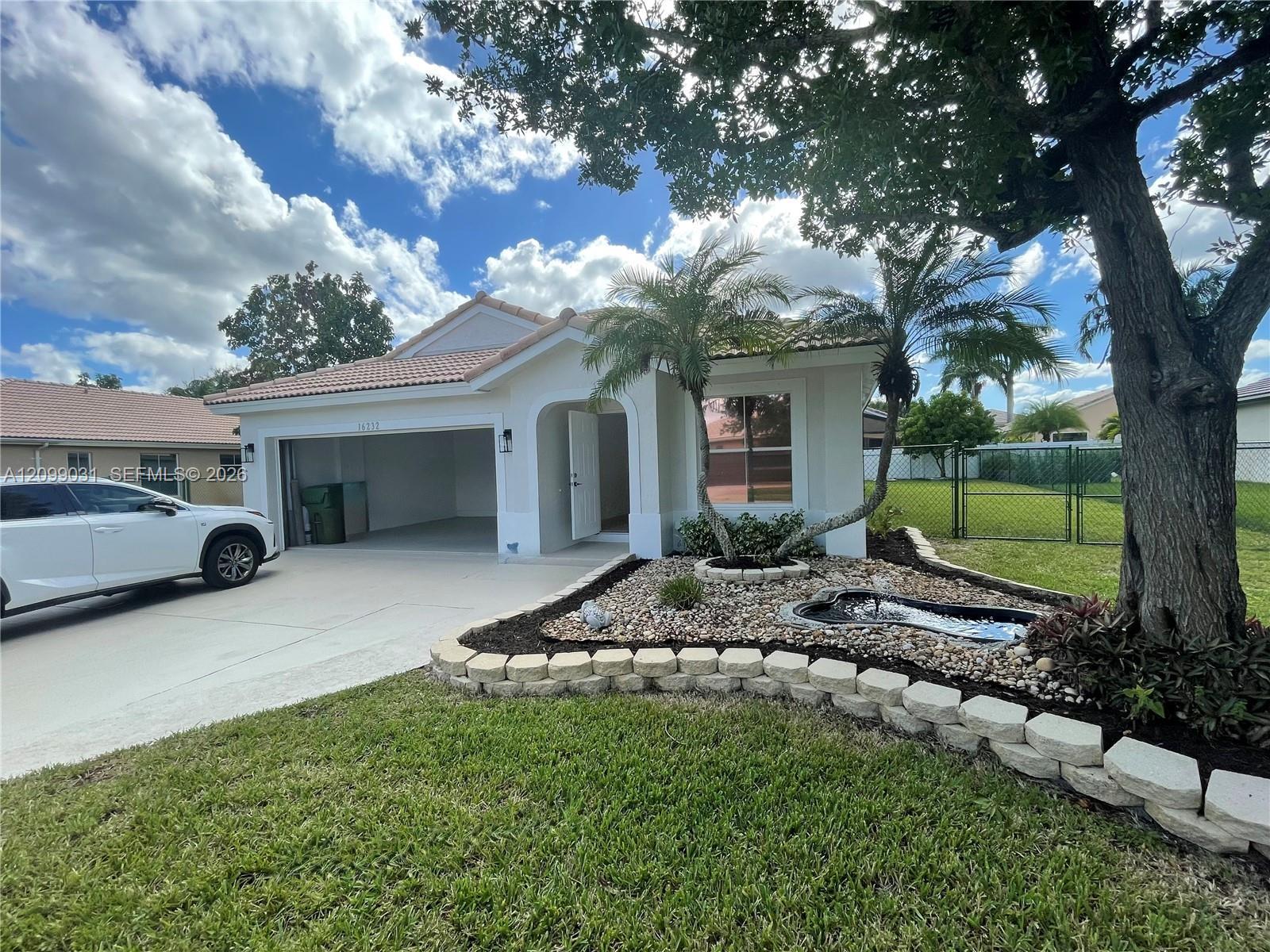 16232 SW 10th St, Pembroke Pines FL 33027