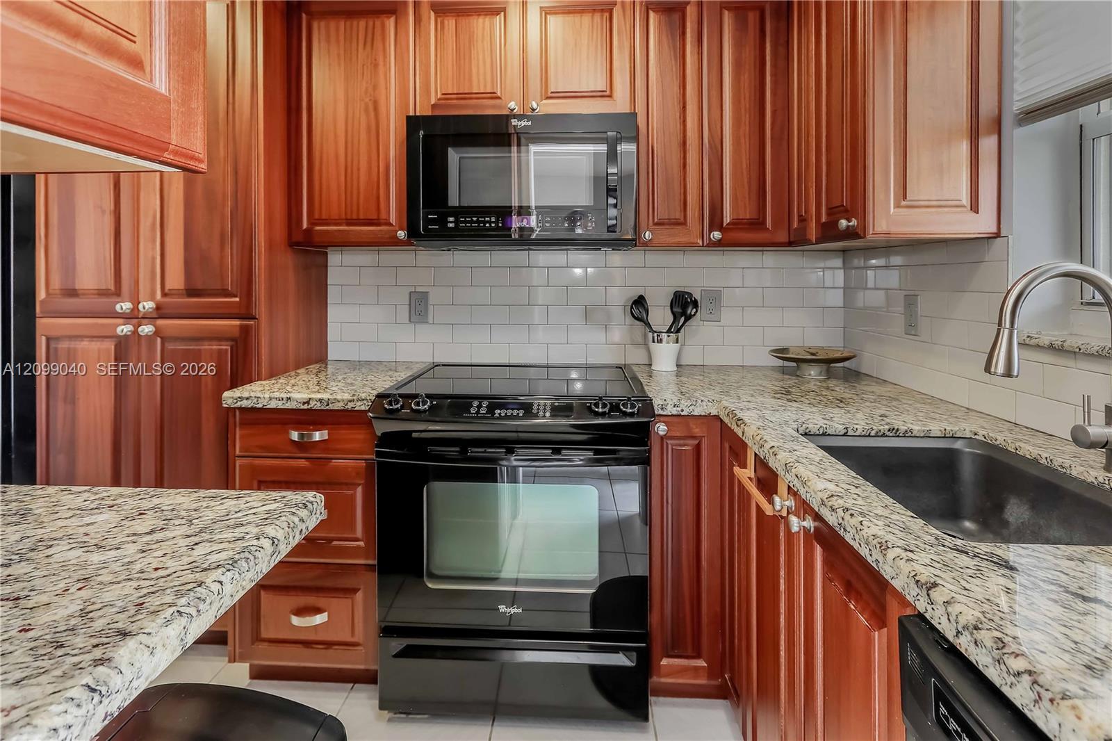 1550 N 12th Ct # 1A, Hollywood FL 33019 photo 3