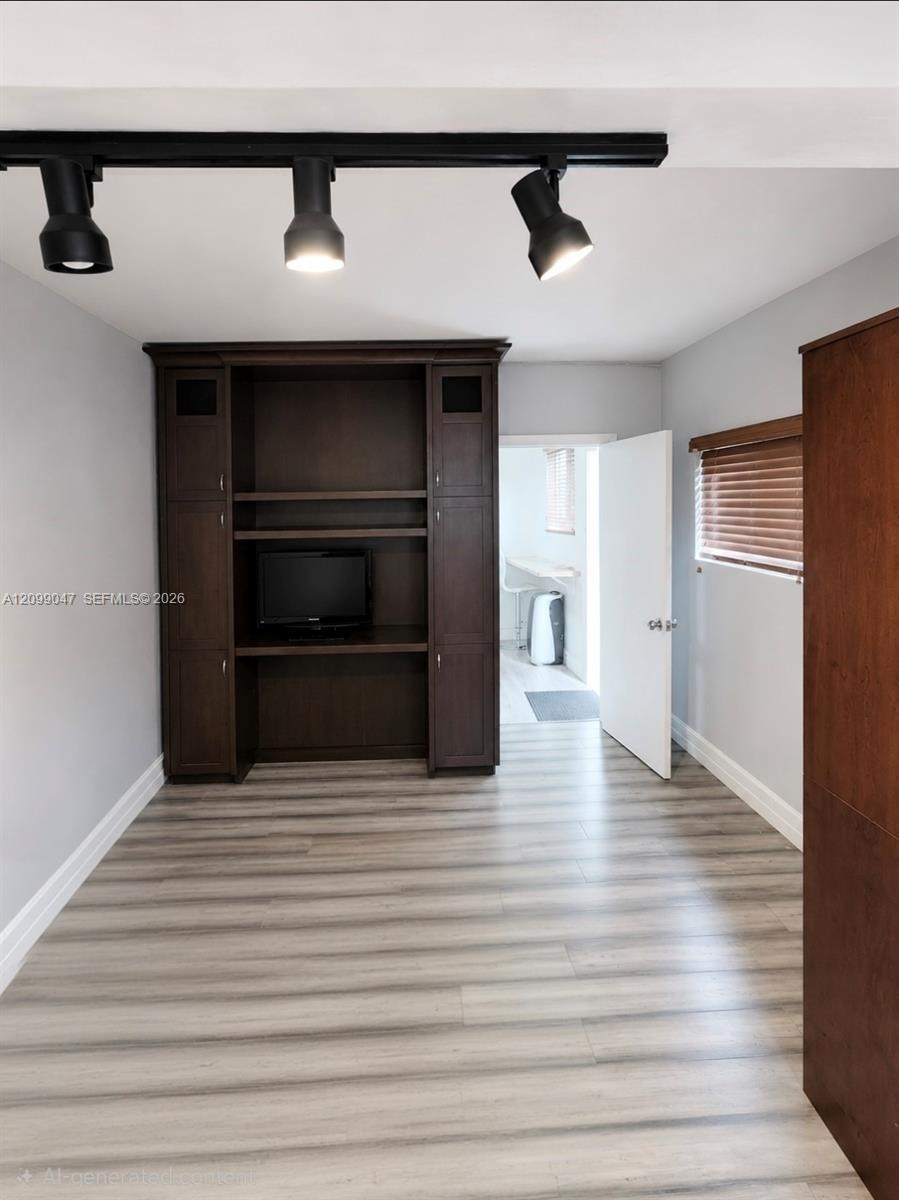 6610 SW 42nd St, Miami FL 33155