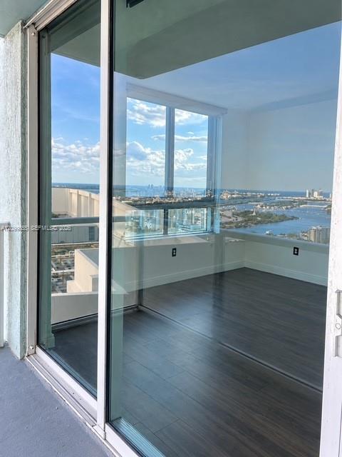 1900 N Bayshore Dr # 4203, Miami FL 33132 photo 2