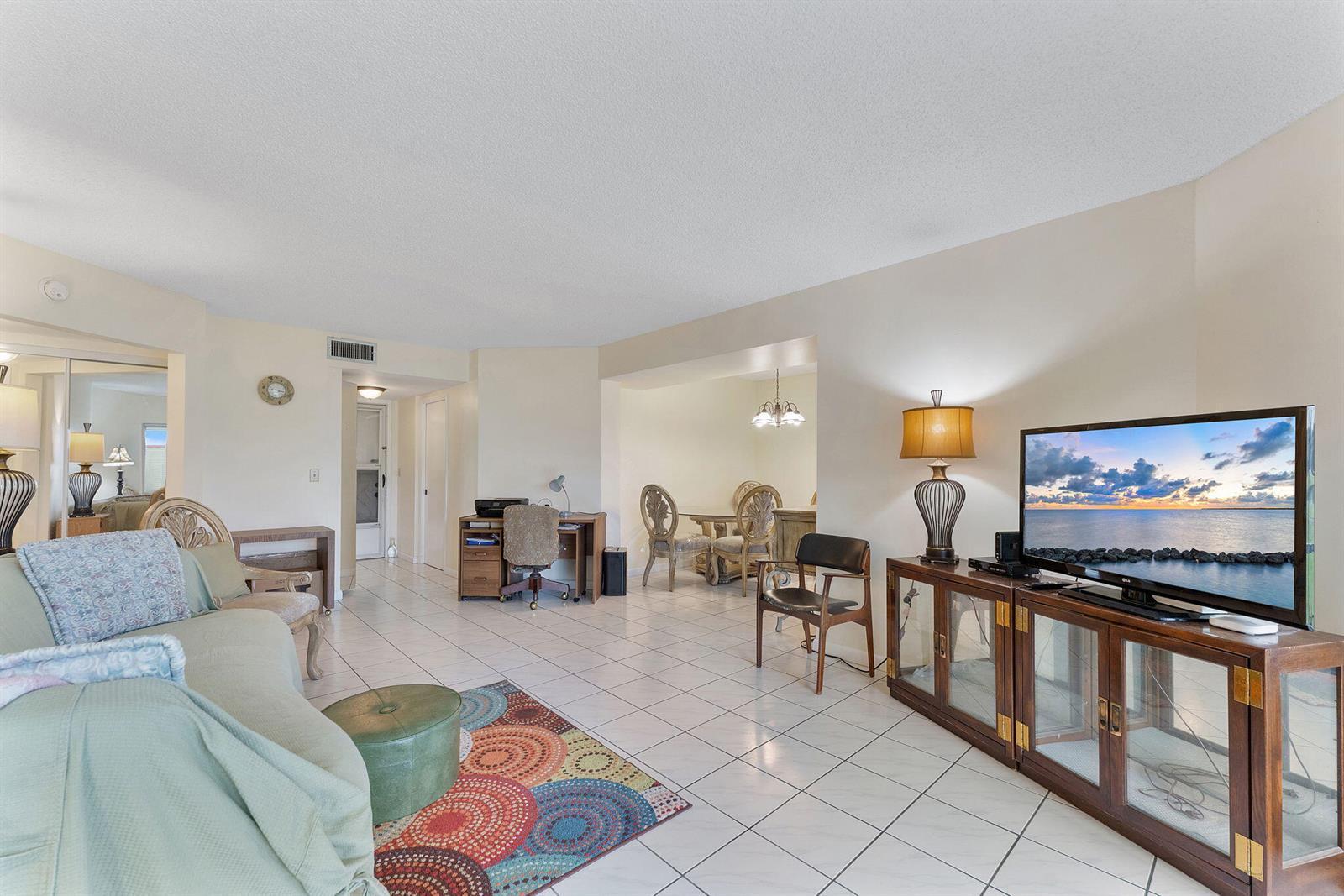 3593 BIRDIE Drive # 104, Lake Worth FL 33467 photo 3