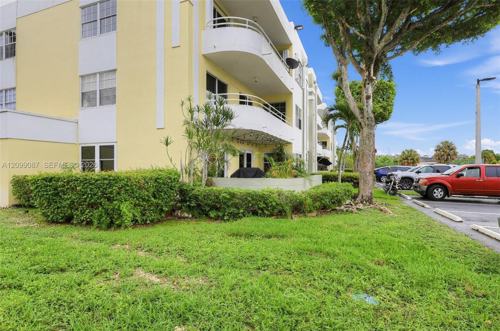 10765 SW 108th Ave # 301, Miami FL 33176 photo 2