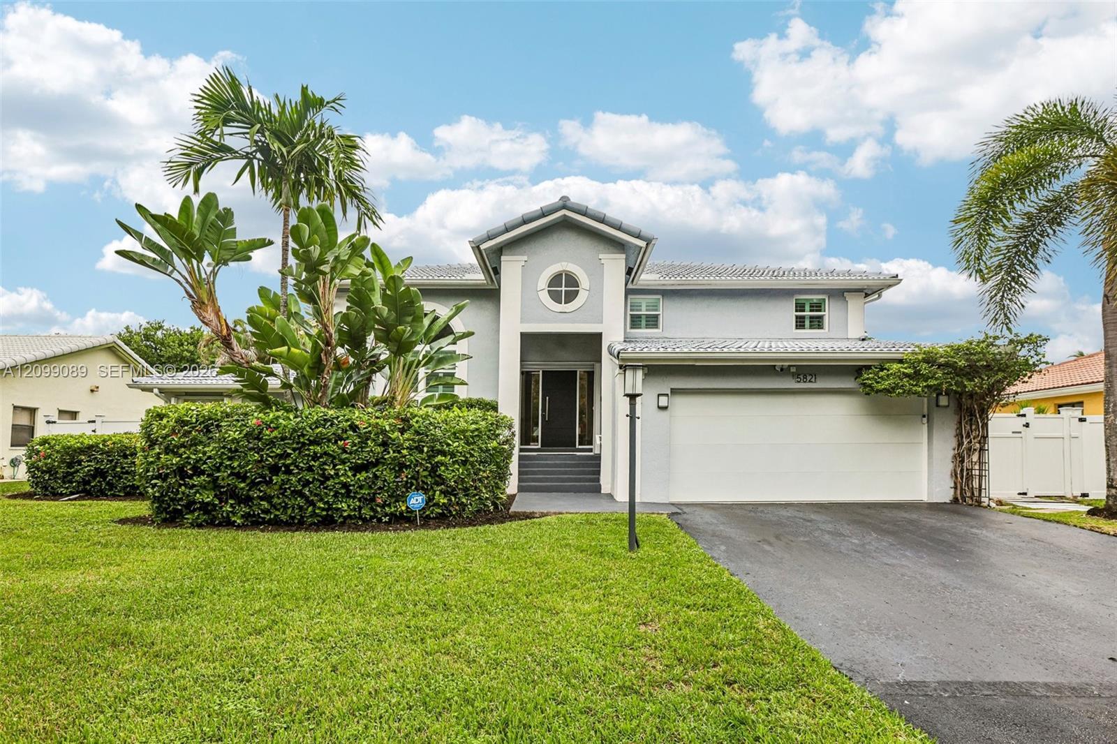 5821 Hawkes Bluff Ave, Davie FL 33331 photo 2
