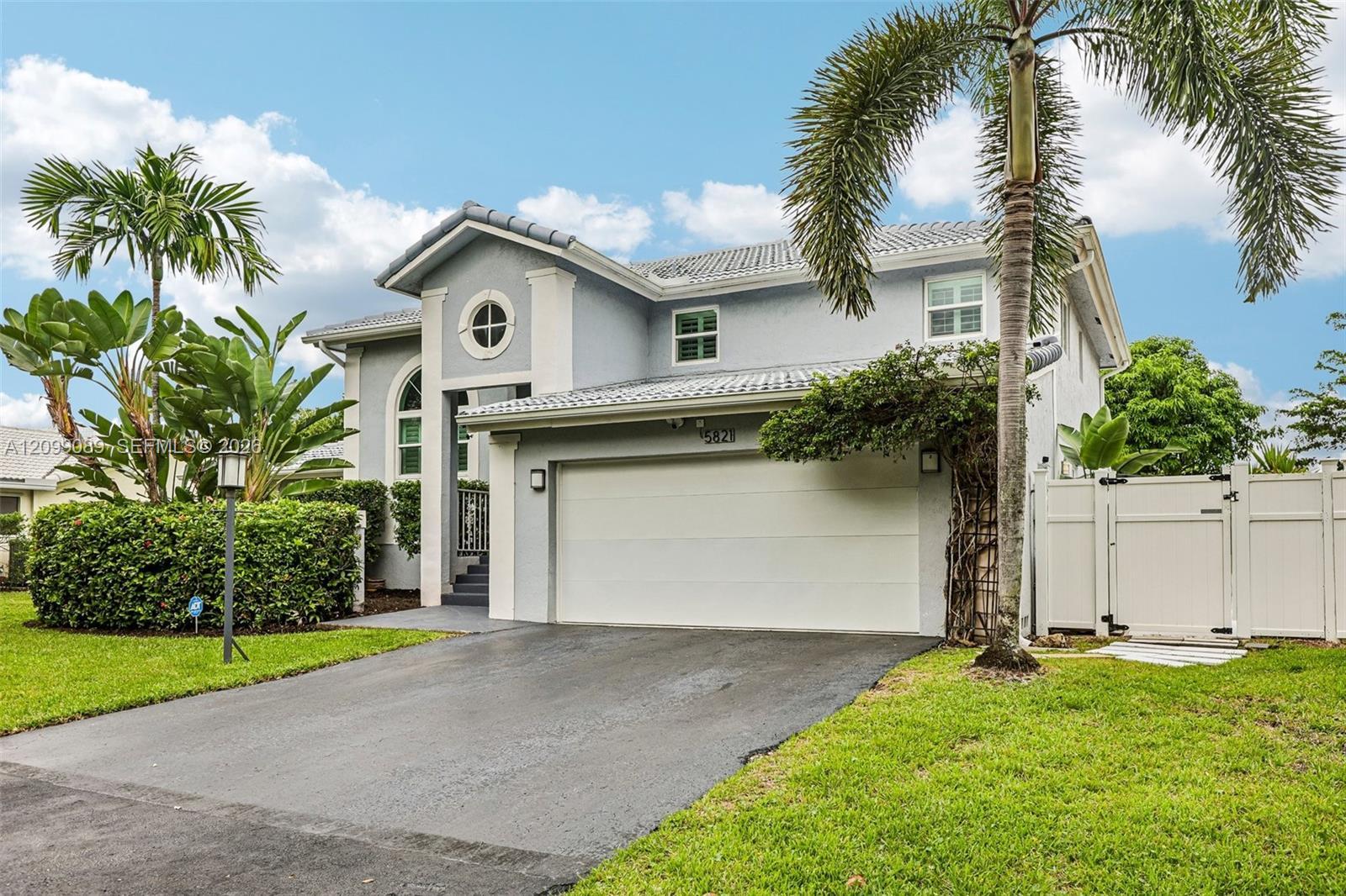 5821 Hawkes Bluff Ave, Davie FL 33331 photo 4