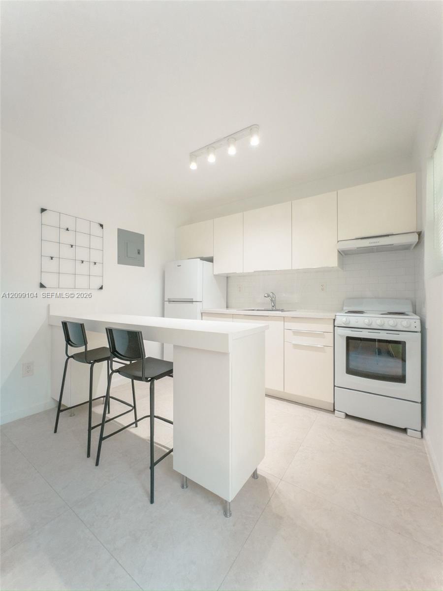 3676 Oak Ave # 1, Miami FL 33133 photo 4