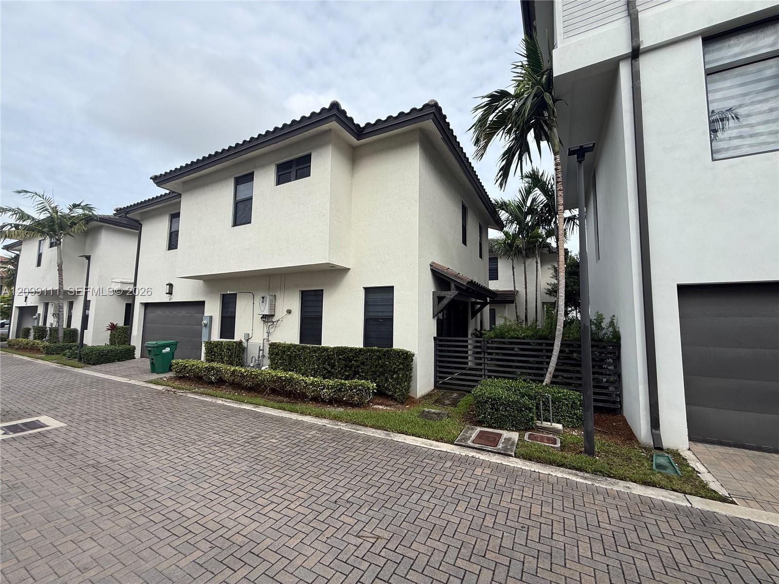 8275 NW 48th St # 0, Doral FL 33166 photo 4