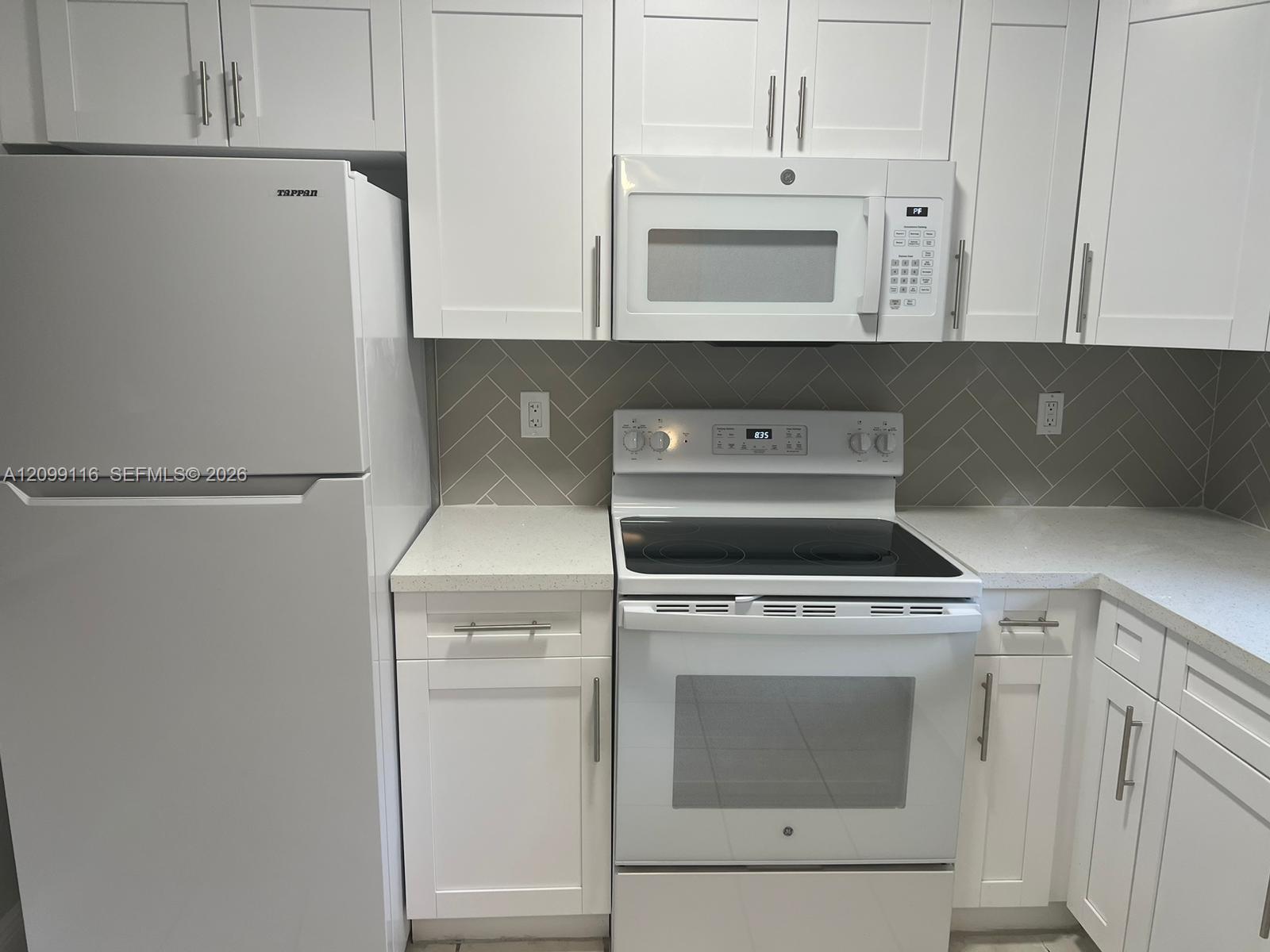 6495 W 27th Ave # 101, Hialeah FL 33016