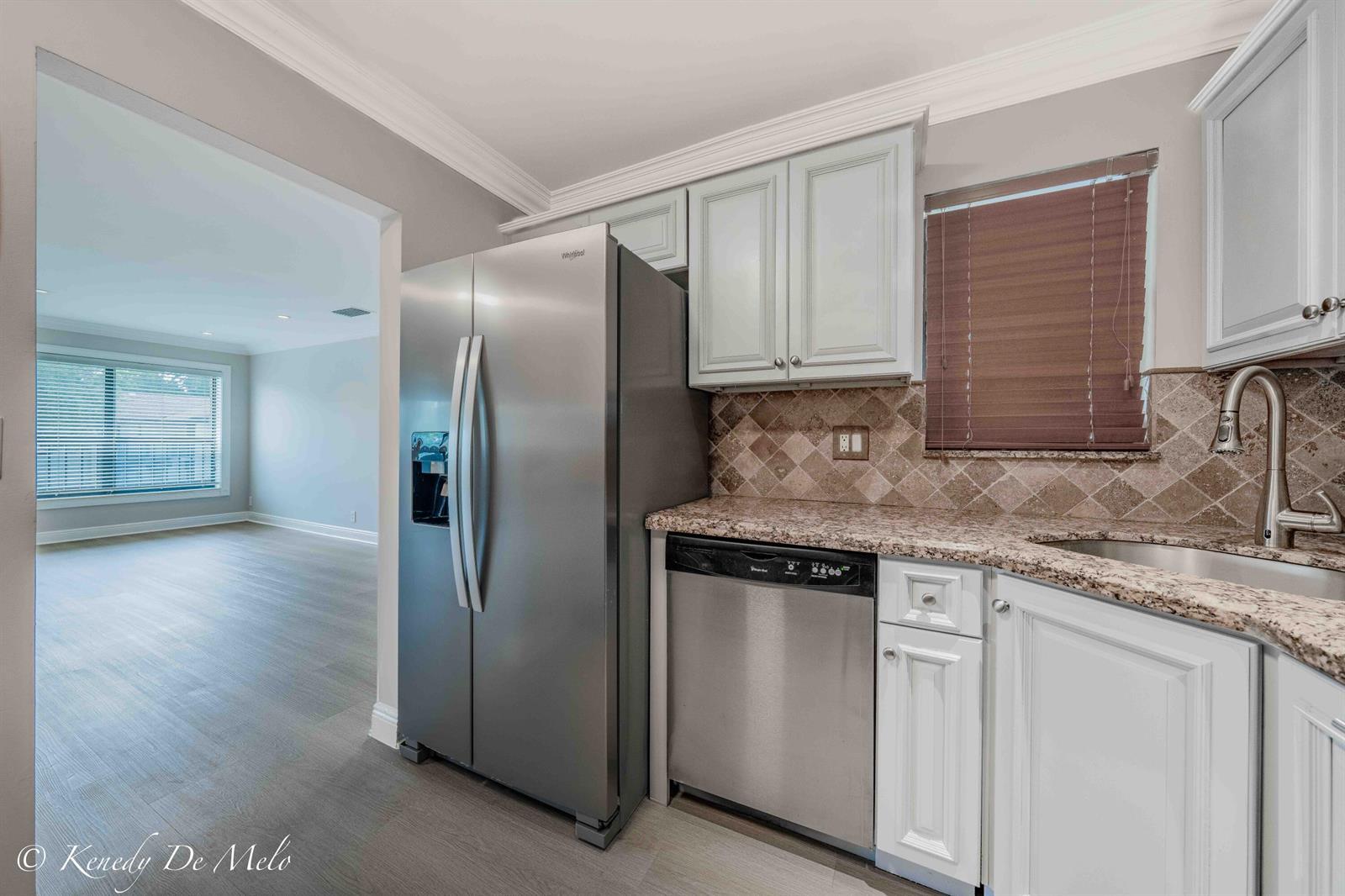 3147 Cocoplum Circle, Coconut Creek FL 33063 photo 4
