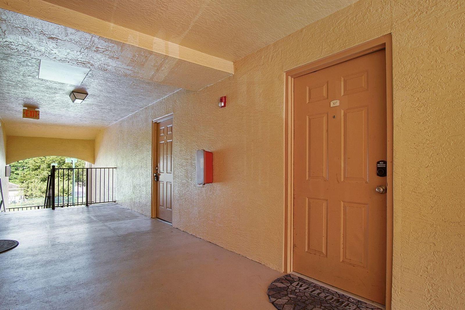 4041 SAN MARINO Boulevard # 307, West Palm Beach FL 33409 photo 3