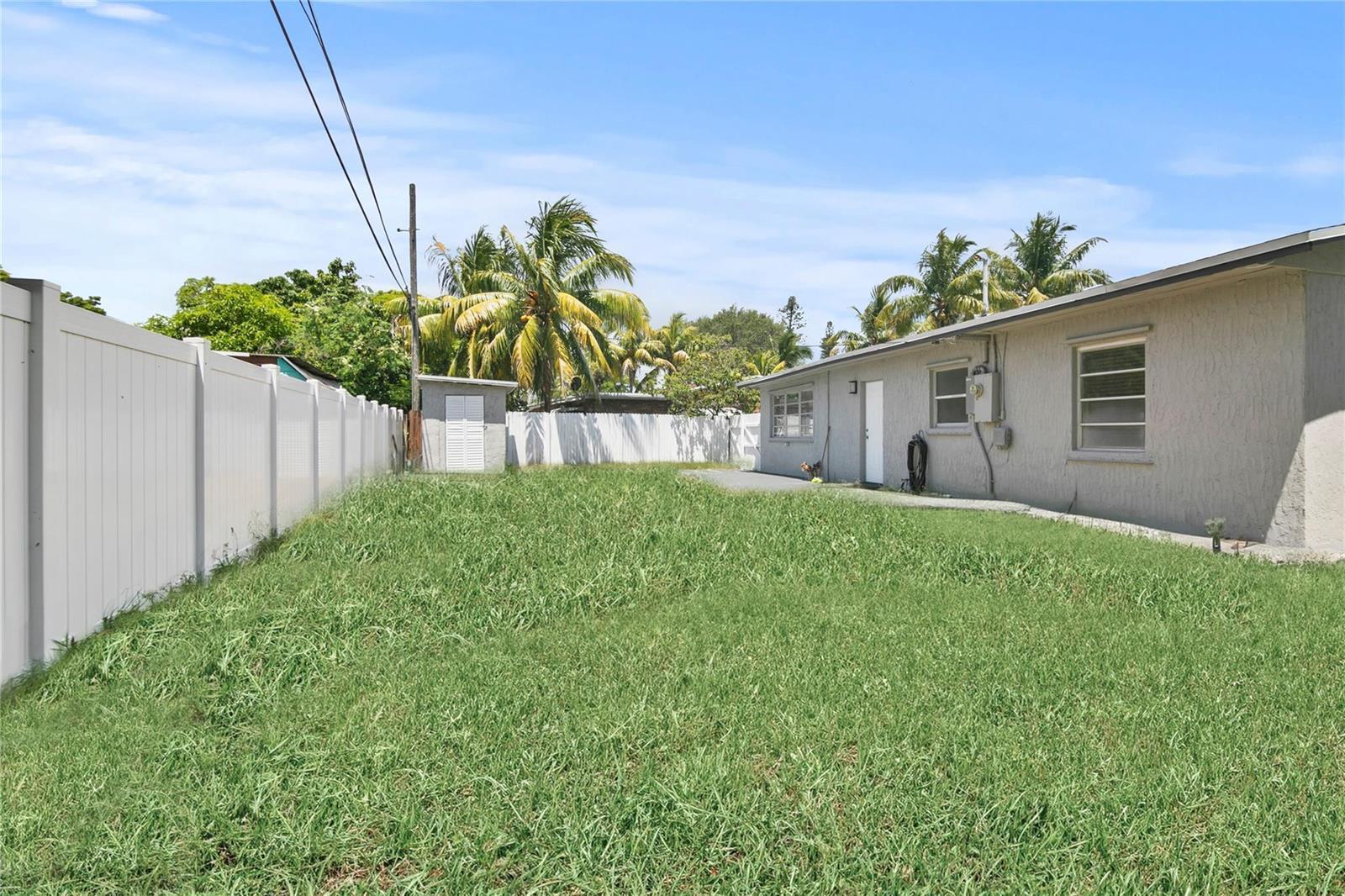 1010 NE 24TH Street, Pompano Beach FL 33064 photo 2
