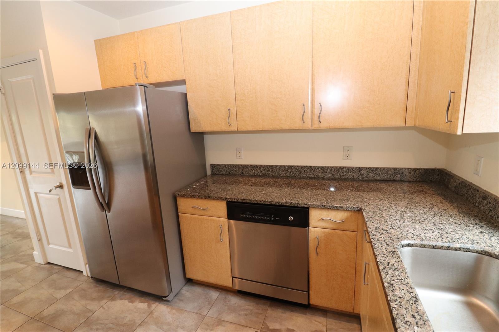 609 NE 28th St # 3, Wilton Manors FL 33334 photo 3