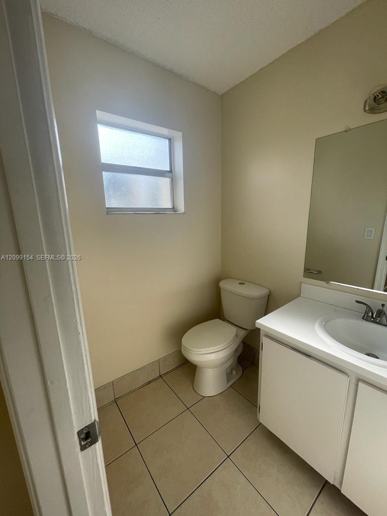 958 SW 74th Ave, North Lauderdale FL 33068 photo 5