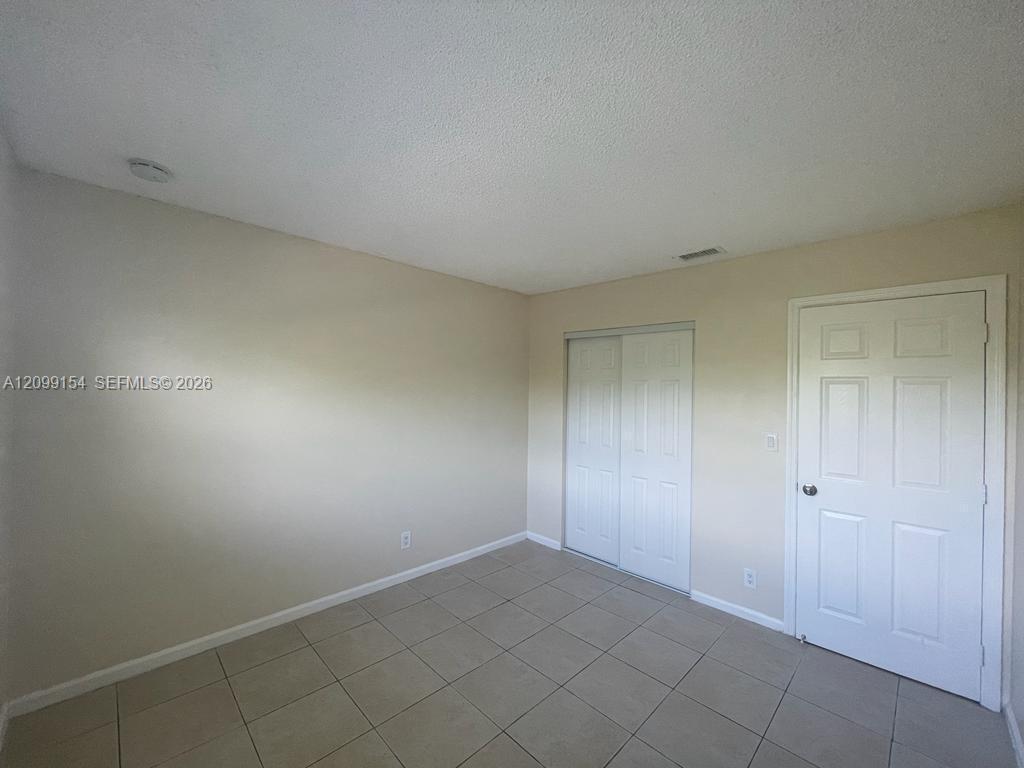 958 SW 74th Ave, North Lauderdale FL 33068 photo 4