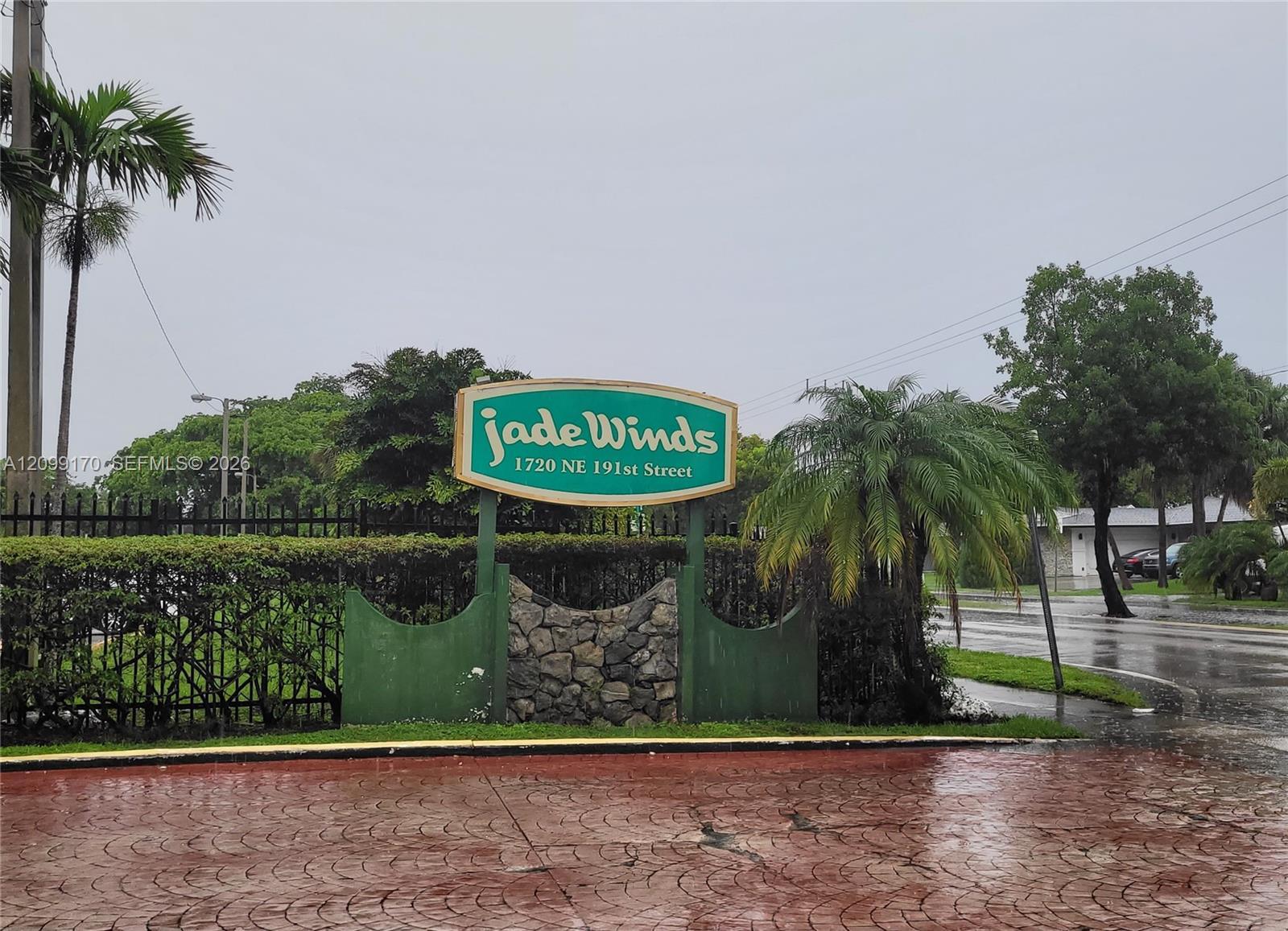 1770 NE 191st St # 1, Miami FL 33179 photo 4