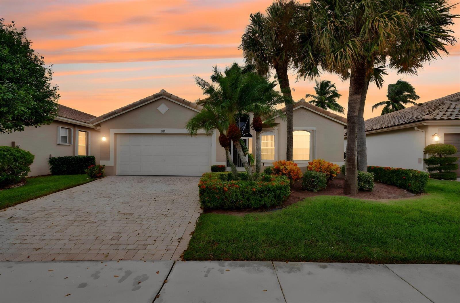 7285 Haviland Circle, Boynton Beach FL 33437 photo 3