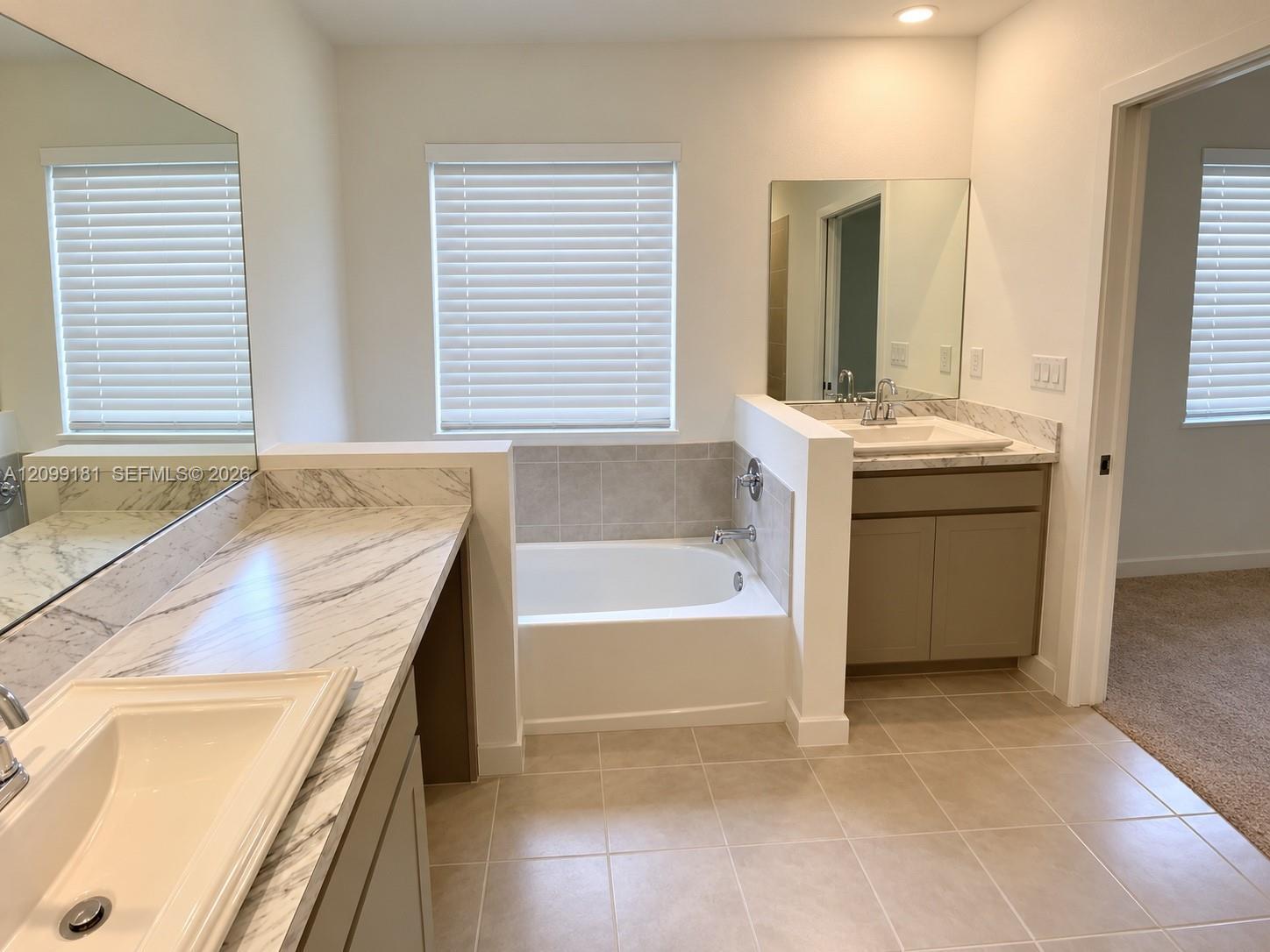1223 NW 208th Ter, Miami Gardens FL 33169 photo 5