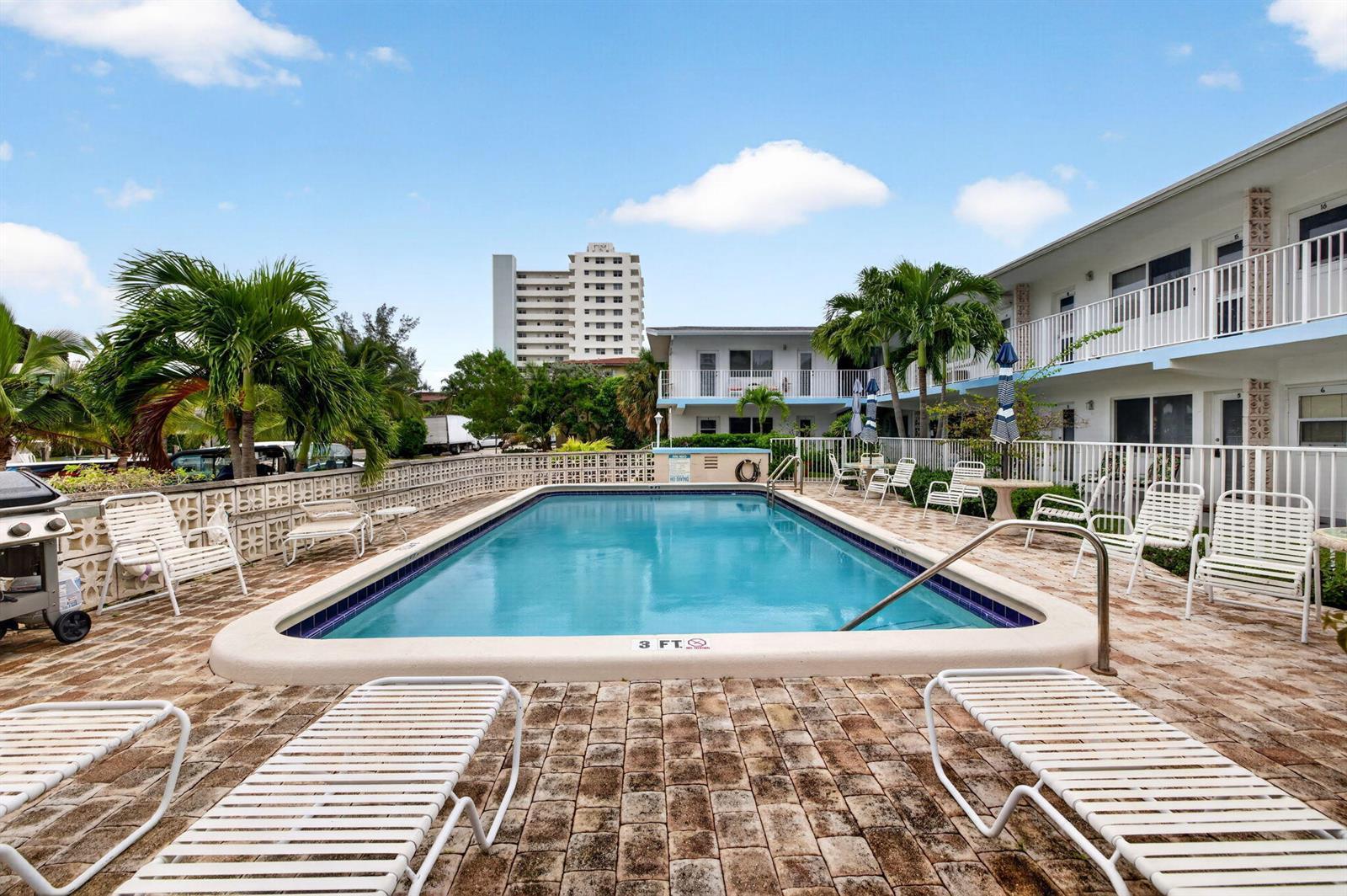 3232 Canal Drive, Pompano Beach FL 33062 photo 2