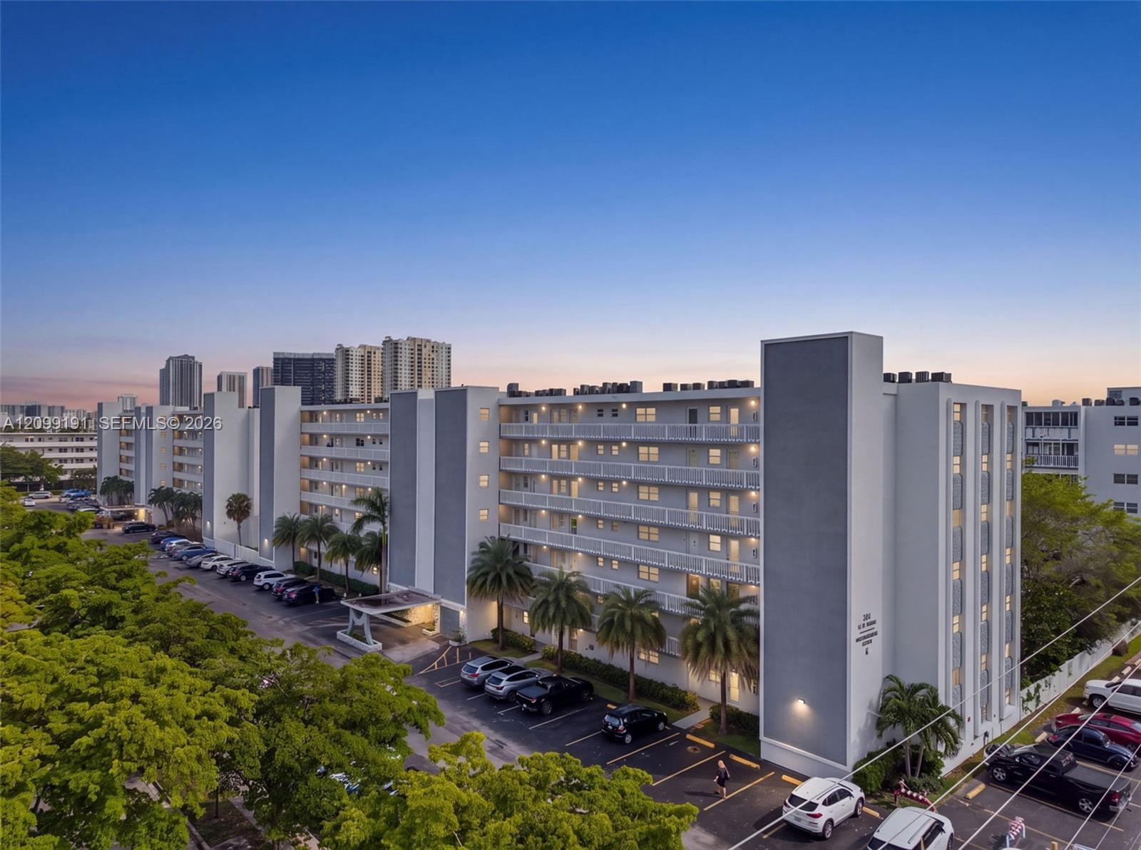 320 NE 12th Ave # 703, Hallandale Beach FL 33009 photo 2