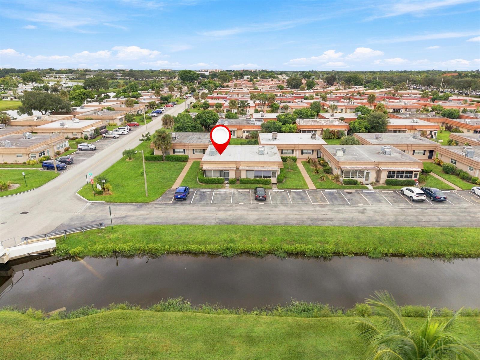 334 Seville N, Delray Beach FL 33446 photo 2
