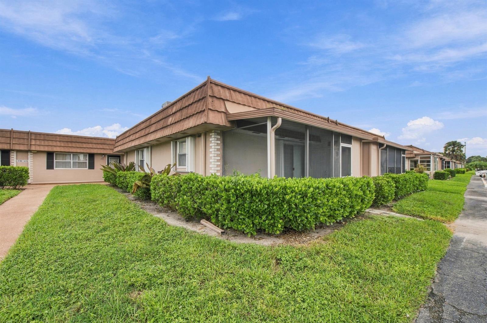 334 Seville N, Delray Beach FL 33446 photo 3