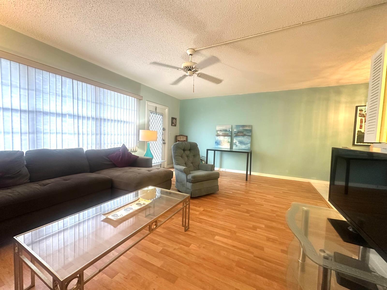 162 Grantham E, Deerfield Beach FL 33442 photo 3