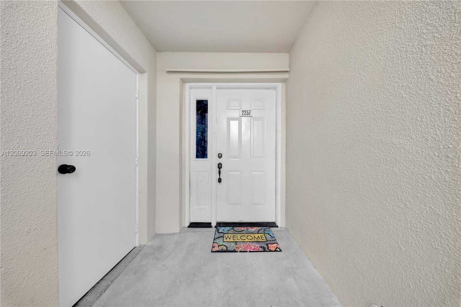 2257 SE 27th Dr, Homestead FL 33035 photo 2