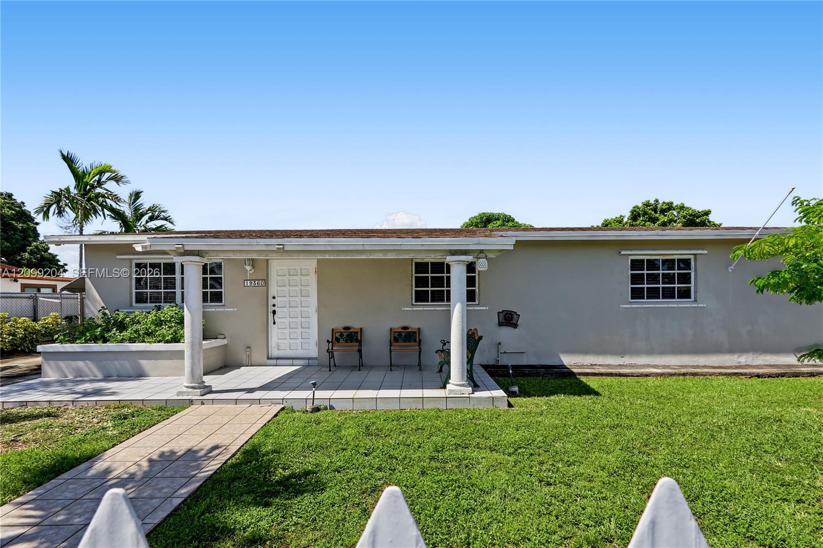 19360 SW 115th Ave, Miami FL 33157 photo 2