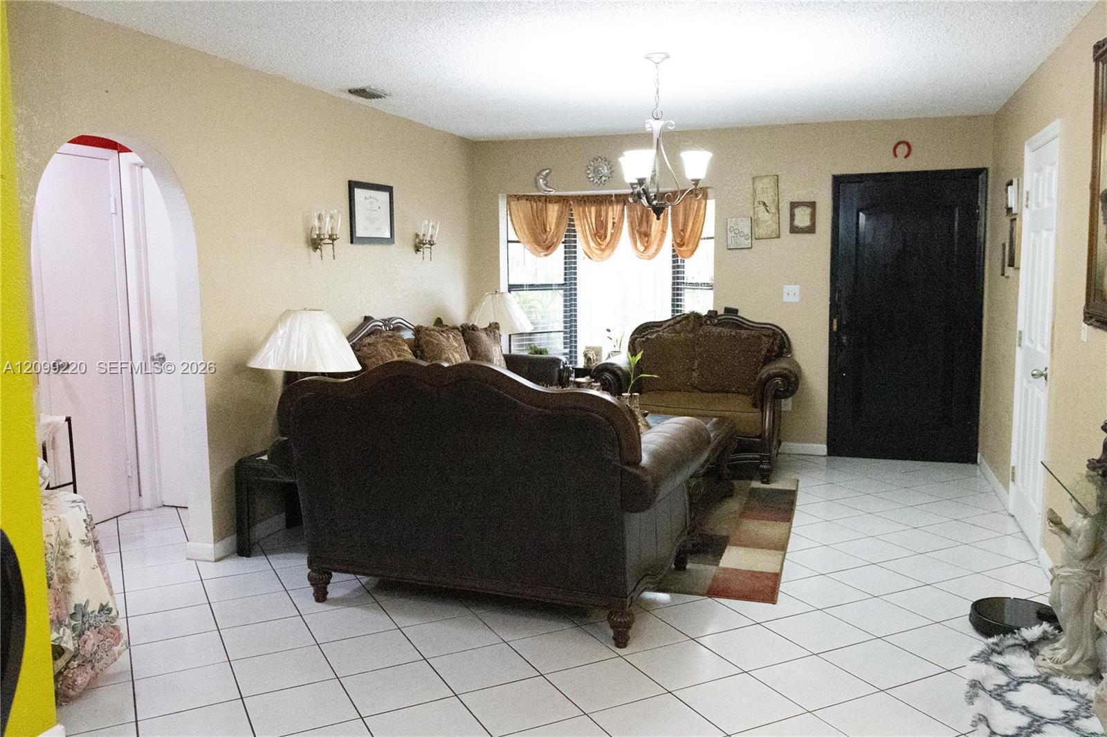 19533 SW 103 ct, Cutler Bay FL 33157 photo 3