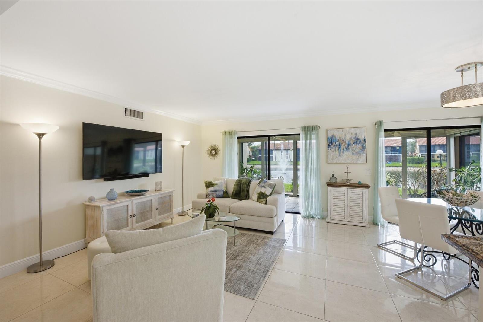 10223 N CIRCLE LAKE Drive # 102, Boynton Beach FL 33437 photo 4