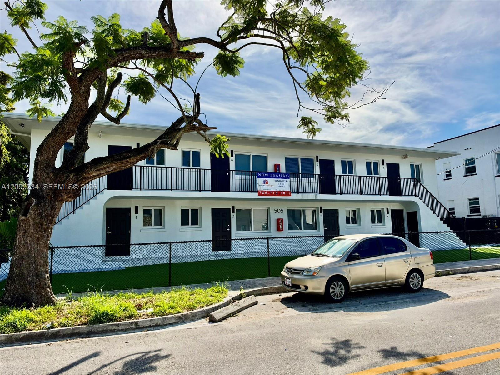 505 SW 7th Ct # 1, Miami FL 33130 photo 3