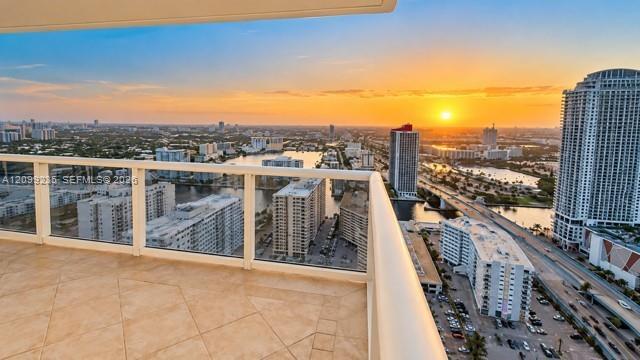 1830 S Ocean Dr # 3708, Hallandale Beach FL 33009 photo 2