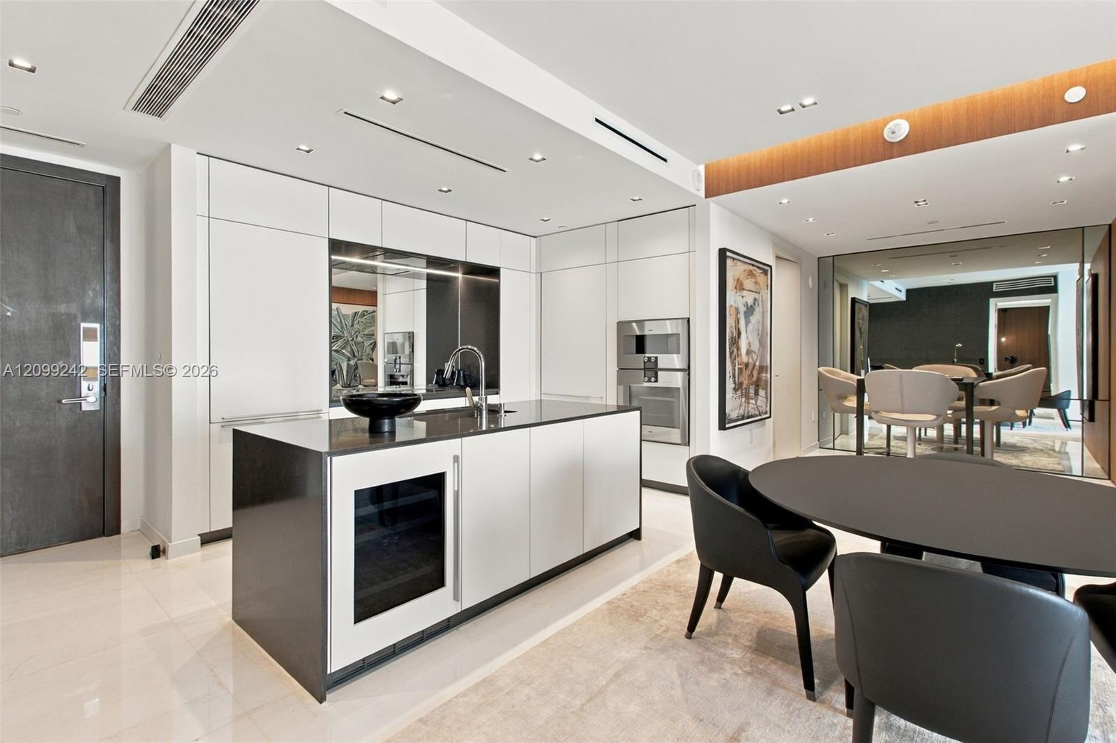 300 Biscayne Blvd Way # 5105W, Miami FL 33131 photo 2