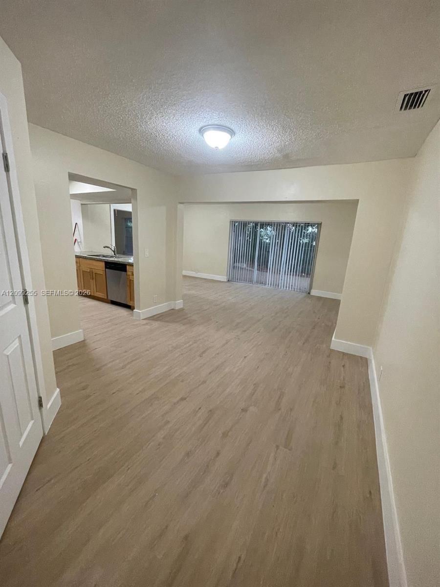 4986 SW 7th St, Margate FL 33068 photo 3
